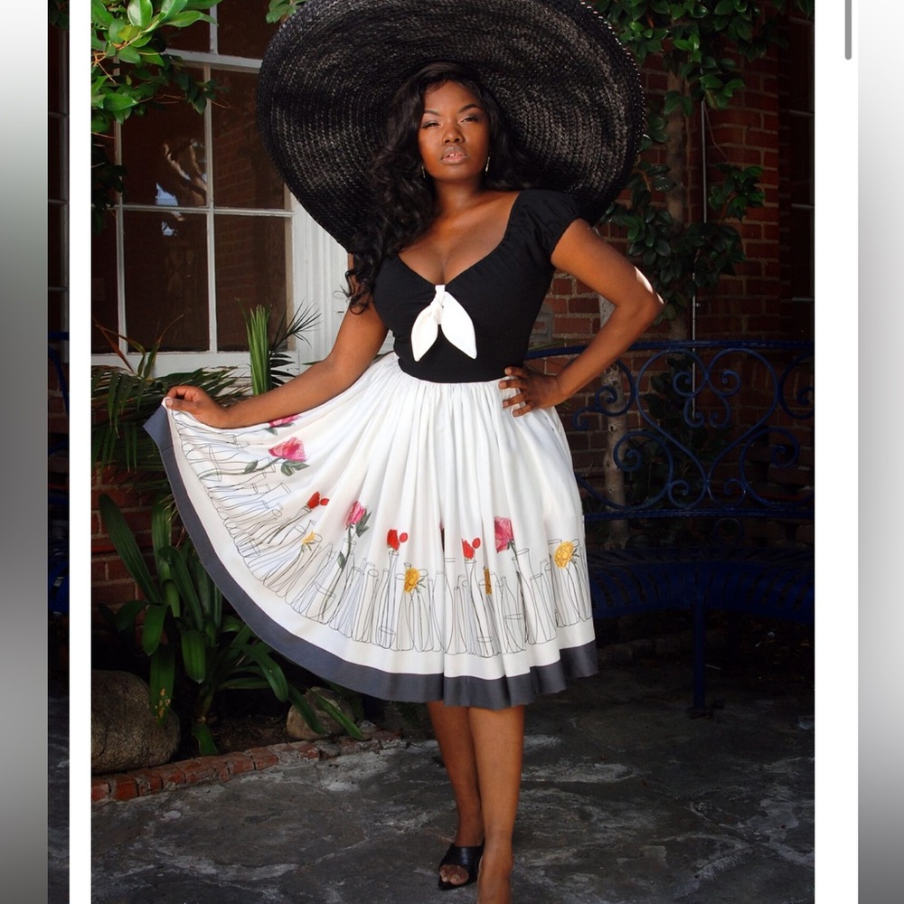 Pinup Couture Natalie Dress in Vases and Roses